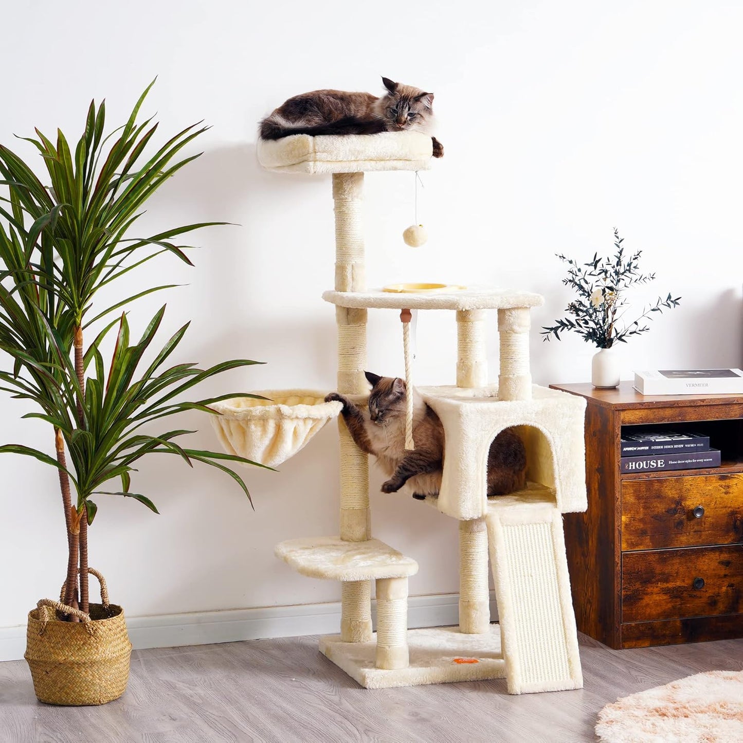 Cat Tree, Cat Tower for Indoor Cats with Scratching Board, Multi-Level Cat Furniture Condo with Feeding Bowl Light Gray HCT010M